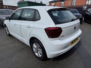 Volkswagen Polo 1.0 POLO SE EVO 5dr