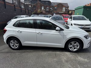 Volkswagen Polo 1.0 POLO SE EVO 5dr
