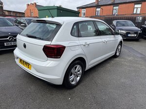 Volkswagen Polo 1.0 POLO SE EVO 5dr