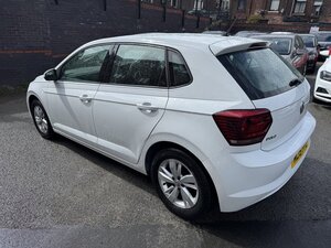 Volkswagen Polo 1.0 POLO SE EVO 5dr