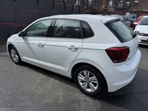 Volkswagen Polo 1.0 POLO SE EVO 5dr