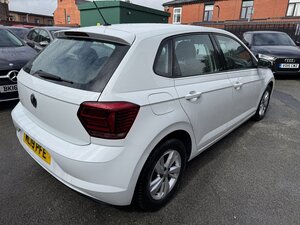 Volkswagen Polo 1.0 POLO SE EVO 5dr