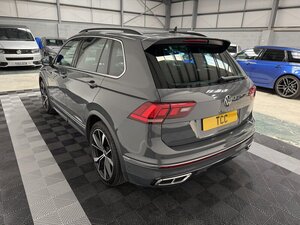 Volkswagen Tiguan 1.5 Tiguan R-line TSI Semi-auto 5dr