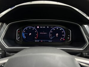 Volkswagen Tiguan 1.5 Tiguan R-line TSI Semi-auto 5dr