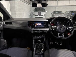 Volkswagen Polo 1.0 POLO R-line TSI 5dr