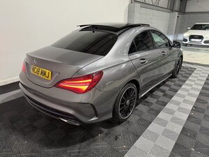 Mercedes-Benz CLA 2.1 CLA 220 AMG LINE Night Edition+ D AUTO 4dr