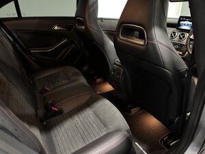 Mercedes-Benz CLA 2.1 CLA 220 AMG LINE Night Edition+ D AUTO 4dr
