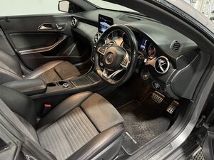 Mercedes-Benz CLA 2.1 CLA 220 AMG LINE Night Edition+ D AUTO 4dr