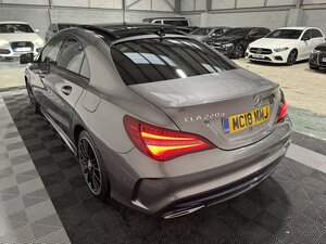Mercedes-Benz CLA 2.1 CLA 220 AMG LINE Night Edition+ D AUTO 4dr