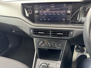 Volkswagen Polo 1.0 POLO SE TSI 5dr