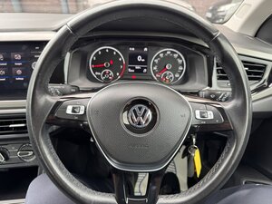 Volkswagen Polo 1.0 POLO SE TSI 5dr