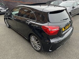 Mercedes-Benz A-Class 2.1 A 200 D AMG LINE Premium+ AUTO 5dr