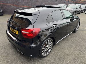 Mercedes-Benz A-Class 2.1 A 200 D AMG LINE Premium+ AUTO 5dr