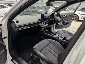 Audi A4 2.0 A4 Black Edition 35 TDI Semi-auto 4dr