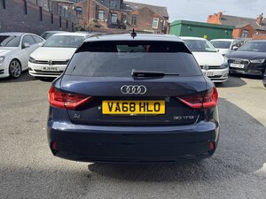 Audi A1 1.0 A1 Sportback 30 TFSI Sport Auto 5dr