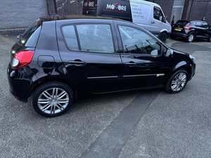 Renault Clio 1.1 CLIO Dynamique Tomtom 16V 5dr