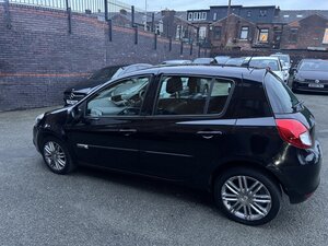 Renault Clio 1.1 CLIO Dynamique Tomtom 16V 5dr