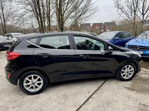 Ford Fiesta 1.5 Fiesta Zetec Tdci 5dr