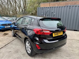 Ford Fiesta 1.5 Fiesta Zetec Tdci 5dr