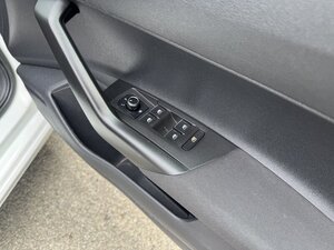 Volkswagen Polo 1.0 POLO SE TSI 5dr