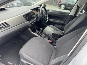 Volkswagen Polo 1.0 POLO SE TSI 5dr