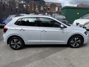 Volkswagen Polo 1.0 POLO SE TSI 5dr