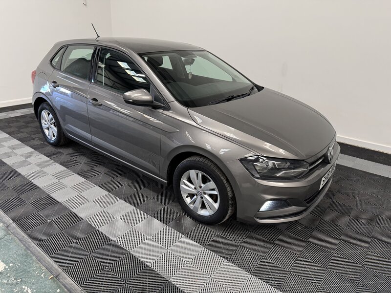 Volkswagen Polo 1.0 POLO SE 5dr