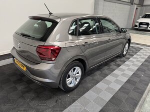 Volkswagen Polo 1.0 POLO SE 5dr