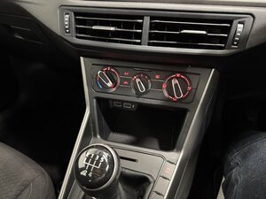 Volkswagen Polo 1.0 POLO SE 5dr