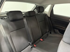 Volkswagen Polo 1.0 POLO SE 5dr