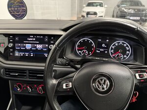Volkswagen Polo 1.0 POLO SE 5dr