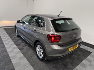 Volkswagen Polo 1.0 POLO SE 5dr