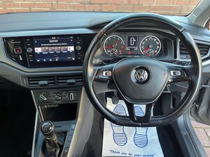 Volkswagen Polo 1.0 EVO SE Hatchback 5dr (65PS)