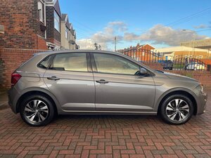 Volkswagen Polo 1.0 EVO SE Hatchback 5dr (65PS)