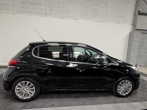 Peugeot 208 1.2 208 Allure 5dr