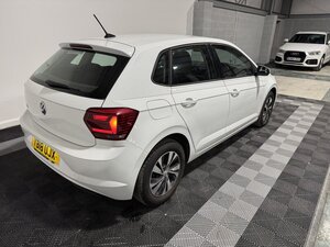 Volkswagen Polo 1.0 POLO SE TSI 5dr