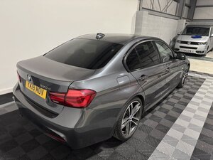 BMW 3 Series 2.0 320D M Sport Shadow Edition AUTO 4dr