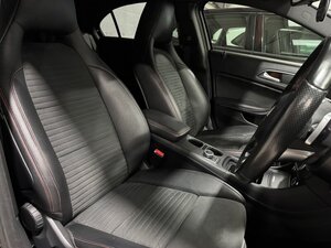 Mercedes-Benz A-Class 1.5 A 180 D AMG LINE Executive AUTO 5dr