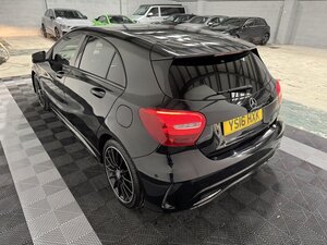 Mercedes-Benz A-Class 1.5 A 180 D AMG LINE Executive AUTO 5dr