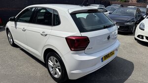 Volkswagen Polo 1.0 POLO SE 5dr