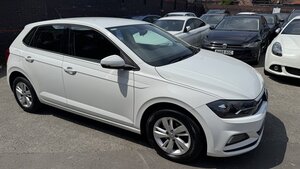 Volkswagen Polo 1.0 POLO SE 5dr