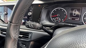 Volkswagen Polo 1.0 POLO SE 5dr
