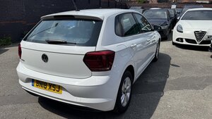 Volkswagen Polo 1.0 POLO SE 5dr