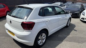 Volkswagen Polo 1.0 POLO SE 5dr