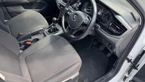 Volkswagen Polo 1.0 POLO SE 5dr