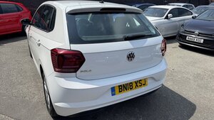 Volkswagen Polo 1.0 POLO SE 5dr