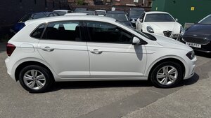 Volkswagen Polo 1.0 POLO SE 5dr