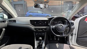 Volkswagen Polo 1.0 POLO SE 5dr