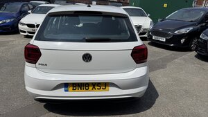 Volkswagen Polo 1.0 POLO SE 5dr