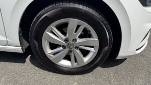 Volkswagen Polo 1.0 POLO SE 5dr